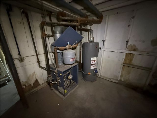 25 Aliquippa Avenue, Monessen, PA 15062