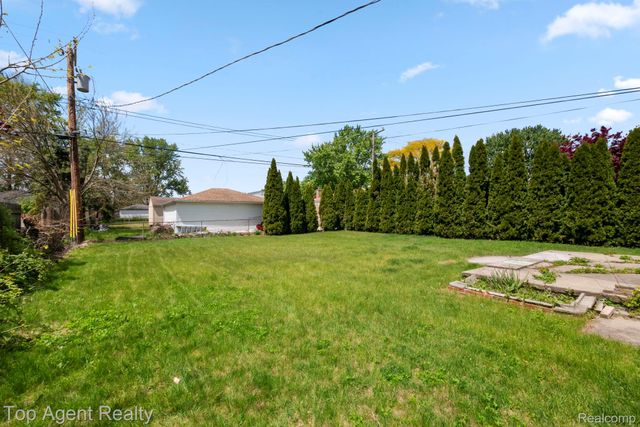 29639 Malvina Drive, Warren, MI 48088