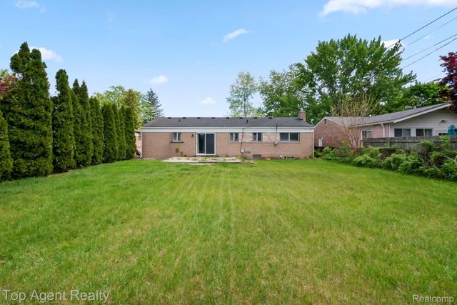 29639 Malvina Drive, Warren, MI 48088