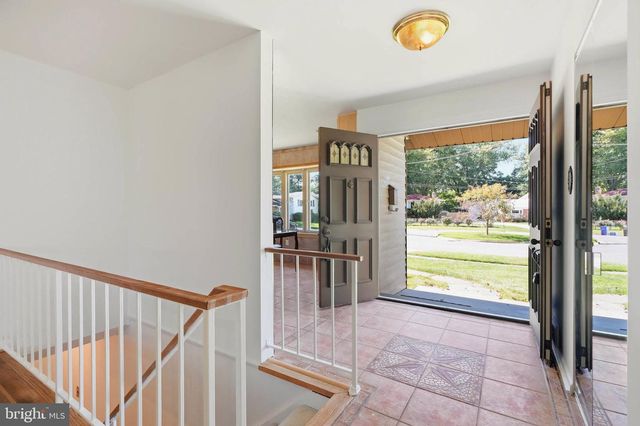 4401 BESTOR DR, Rockville, MD 20853