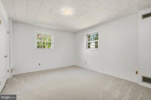 4401 BESTOR DR, Rockville, MD 20853