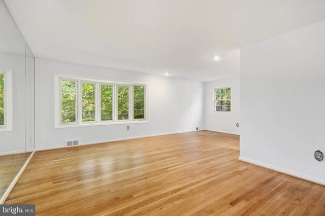 4401 BESTOR DR, Rockville, MD 20853