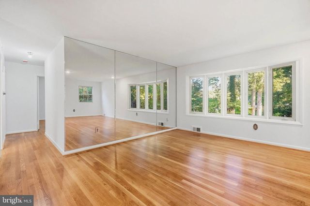 4401 BESTOR DR, Rockville, MD 20853