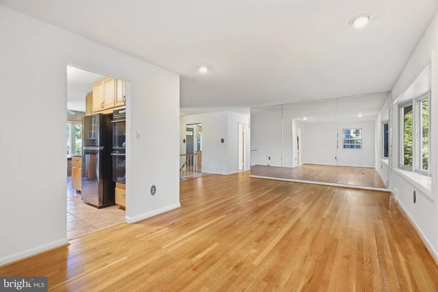 4401 BESTOR DR, Rockville, MD 20853