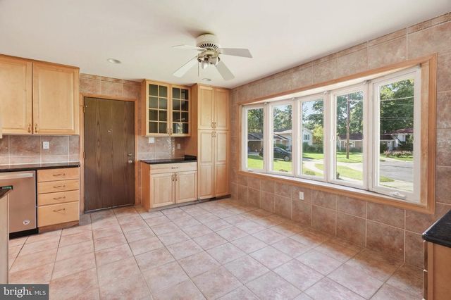 4401 BESTOR DR, Rockville, MD 20853