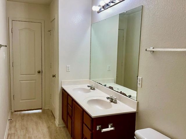 3502 Sandy Brook DR, Round Rock, TX 78665