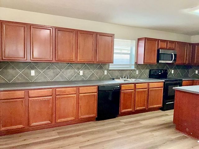3502 Sandy Brook DR, Round Rock, TX 78665