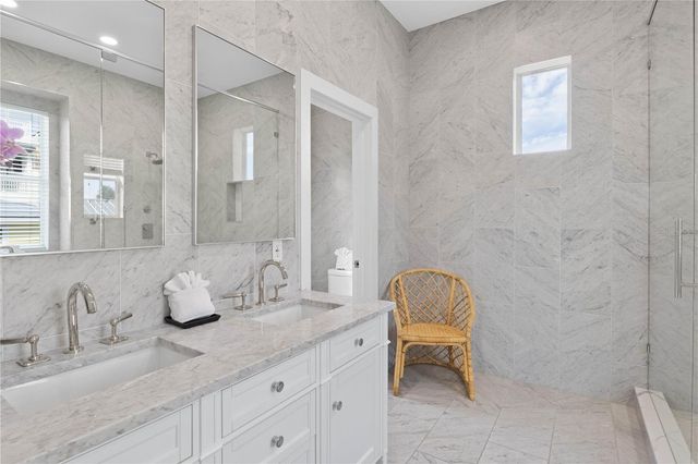 307 SPRING AVENUE, Anna Maria, FL 34216