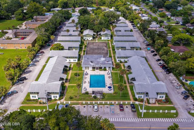 840 Center Ave Apt 10, Holly Hill, FL 32117