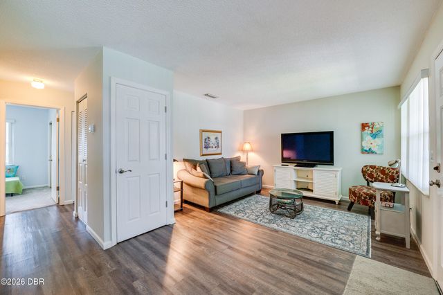 840 Center Ave Apt 10, Holly Hill, FL 32117