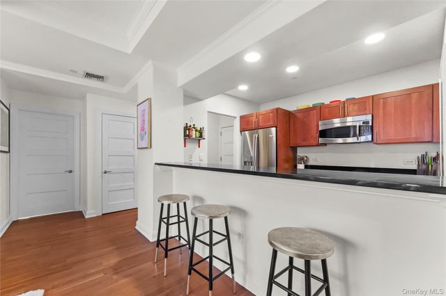 225 Stanley Avenue 419, Mamaroneck, NY 10543