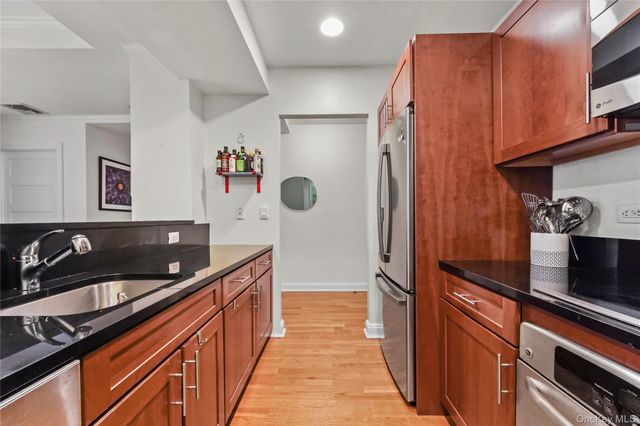225 Stanley Avenue 419, Mamaroneck, NY 10543