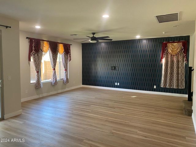 22120 N 28TH Place, Phoenix, AZ 85050