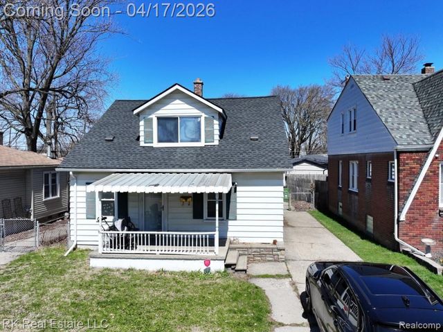 1125 E Hayes Avenue, Hazel Park, MI 48030