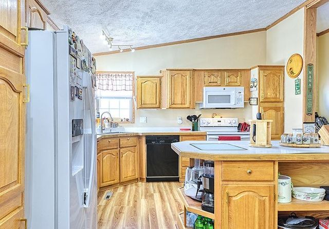 127 MORWAYS Park, Charlestown, NH 03603