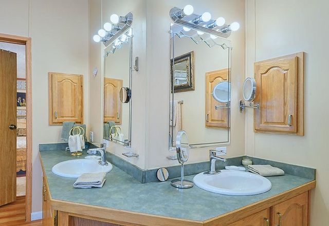 127 MORWAYS Park, Charlestown, NH 03603