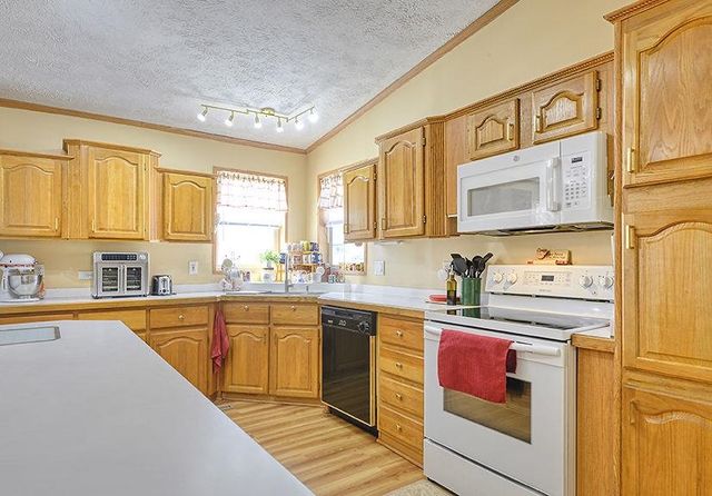 127 MORWAYS Park, Charlestown, NH 03603