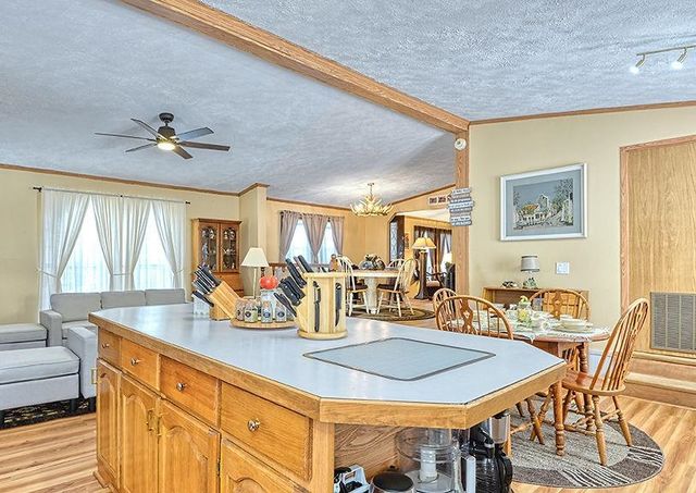 127 MORWAYS Park, Charlestown, NH 03603