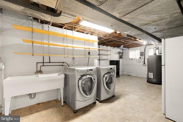 9213 FRIARS RD, Bethesda, MD 20817