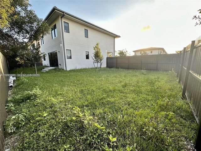 306 NW 11th Ct, Florida City, FL 33034