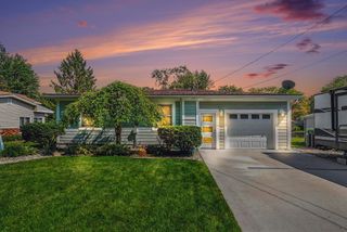 3332 Shawnee Trail, Hamburg, MI 48169