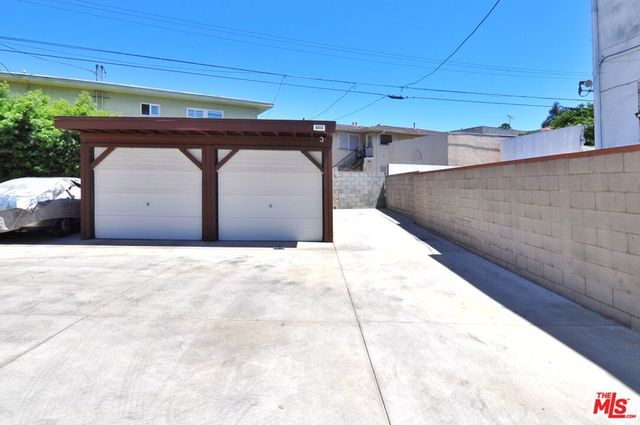 3919 W 27th Street, Los Angeles, CA 90018