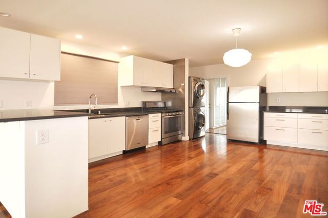 3919 W 27th Street, Los Angeles, CA 90018