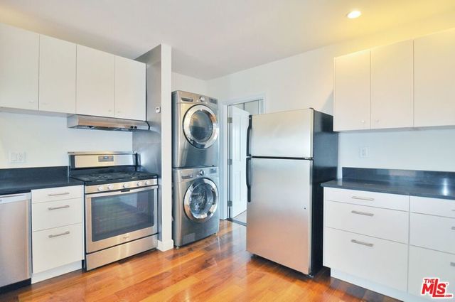 3919 W 27th Street, Los Angeles, CA 90018