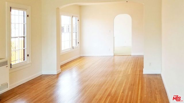 3919 W 27th Street, Los Angeles, CA 90018