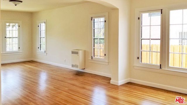 3919 W 27th Street, Los Angeles, CA 90018