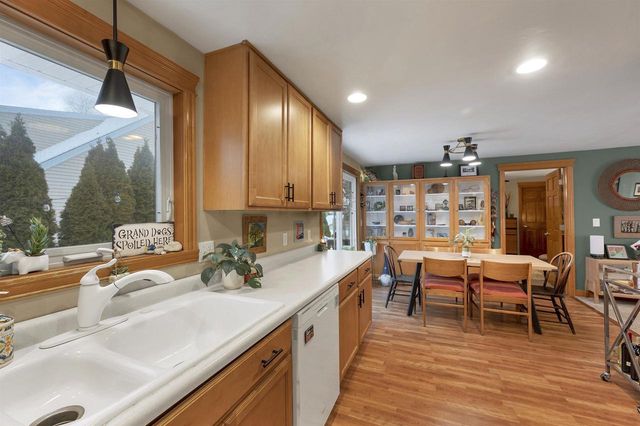 1217 CHARLES STREET, De Pere, WI 54115