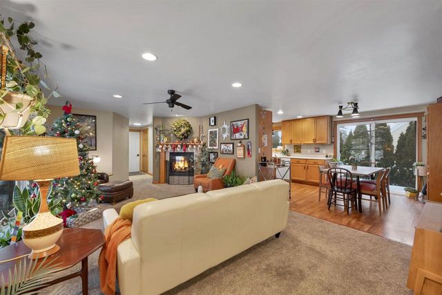 1217 CHARLES STREET, De Pere, WI 54115