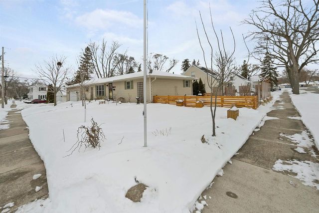 1217 CHARLES STREET, De Pere, WI 54115