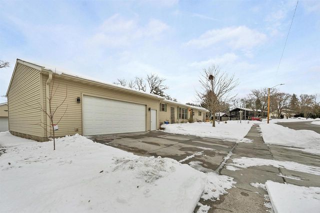 1217 CHARLES STREET, De Pere, WI 54115