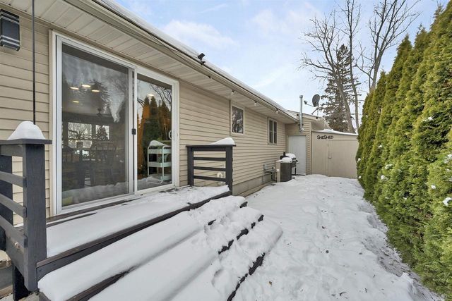 1217 CHARLES STREET, De Pere, WI 54115