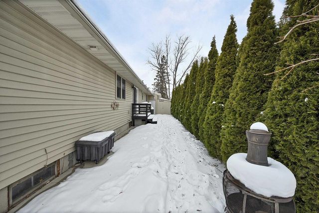 1217 CHARLES STREET, De Pere, WI 54115