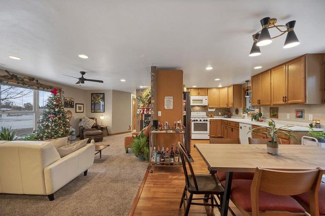 1217 CHARLES STREET, De Pere, WI 54115