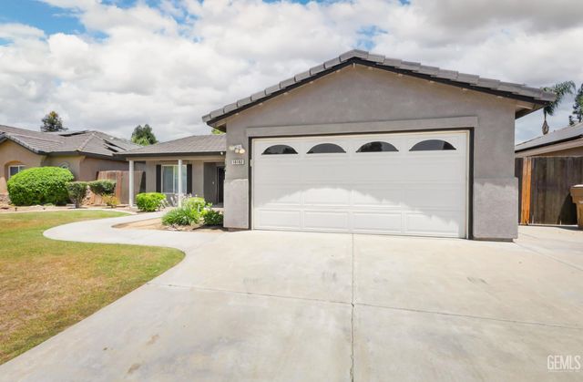 10102 Salerosa Court, Bakersfield, CA 93312