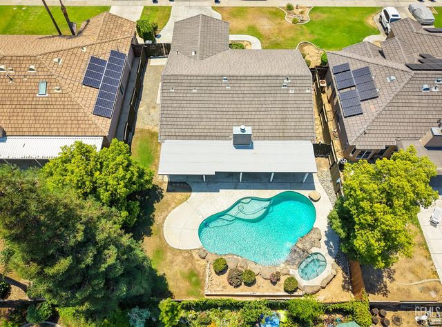 10102 Salerosa Court, Bakersfield, CA 93312