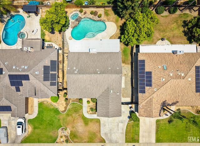 10102 Salerosa Court, Bakersfield, CA 93312