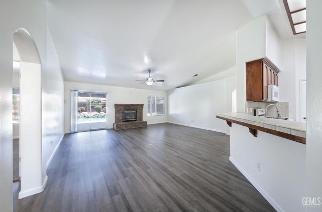 10102 Salerosa Court, Bakersfield, CA 93312