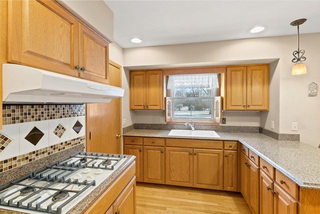 5923 Sunny LANE, Grafton, WI 53024