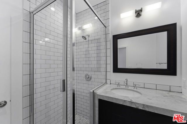 920 N Genesee Avenue, West Hollywood, CA 90046