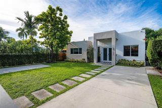 2437 SW 25th Ter, Miami, FL 33133