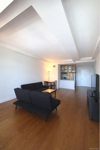 40-22 College Point Boulevard 12Q, Flushing, NY 11354