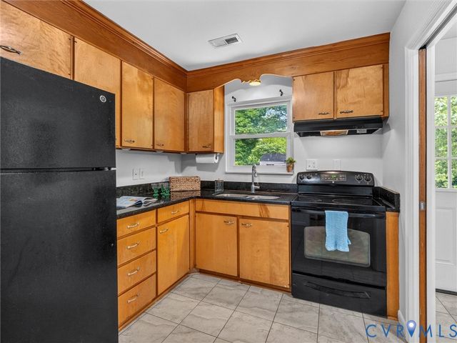 5014 Patterson Ave, Richmond, VA 23226