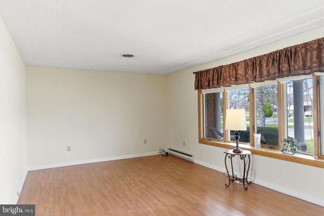 757 MONTMORENCY DR, Bunker Hill, WV 25413