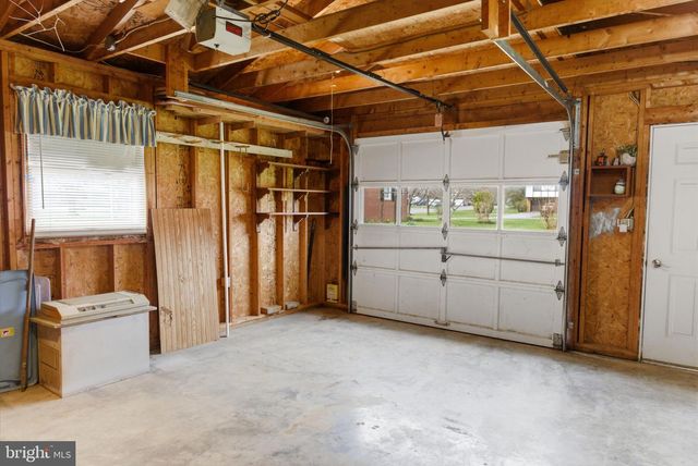 757 MONTMORENCY DR, Bunker Hill, WV 25413