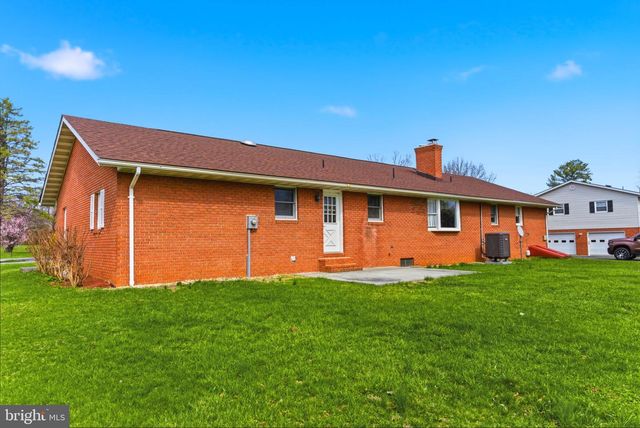 757 MONTMORENCY DR, Bunker Hill, WV 25413