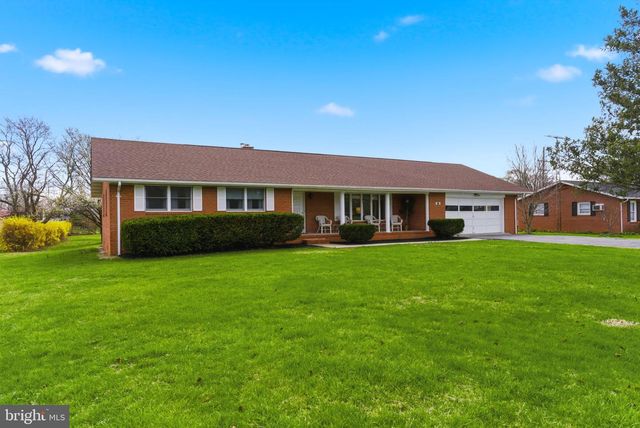 757 MONTMORENCY DR, Bunker Hill, WV 25413